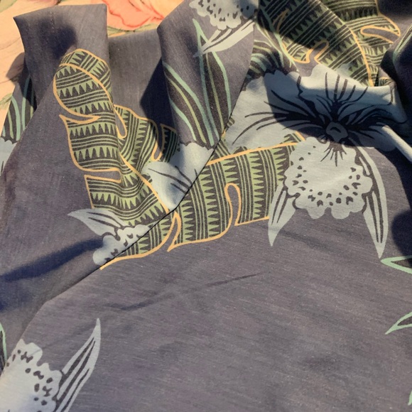 Reyn Spooner Blue and Green Floral Short Sleeve Men's Shirt Size Large - Picture 10 of 13